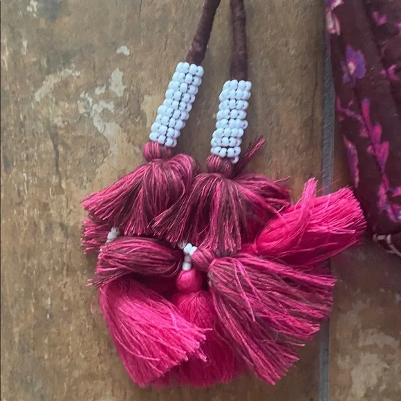 Ulla Johnson Purple and Pink Patterned Pouch. Zipper close w/ tassels. NWT. - Picture 4 of 5